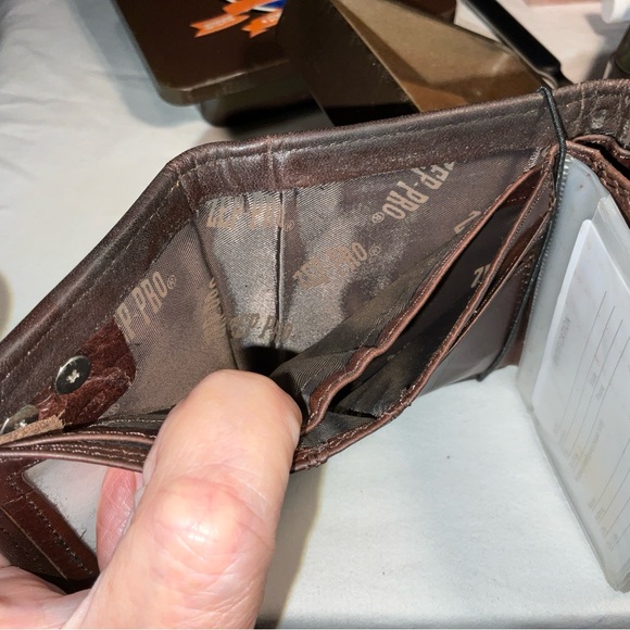 Auburn Waxed Canvas/Leather BY ZEP-PRO Bifold Fishermans Wallet tin GIFT box NEW - Picture 8 of 16